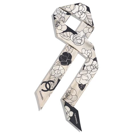 bandeau chanel femme|Chanel scarf price.